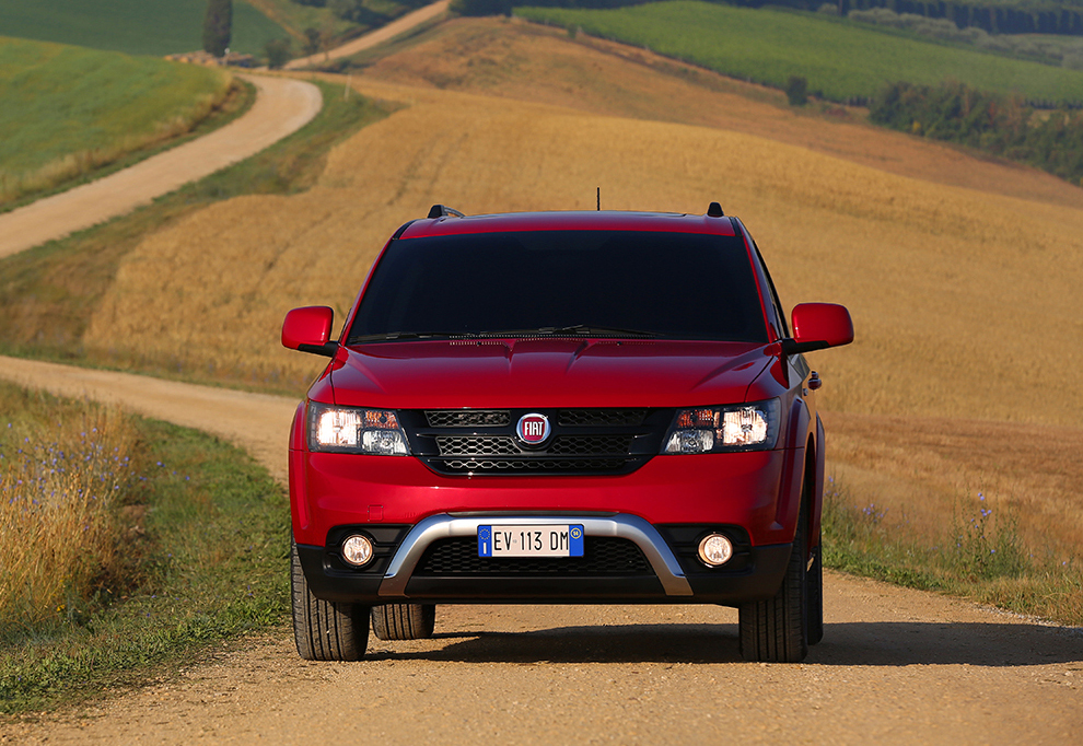 Neuer Fiat Freemont Cross – individueller Look und erweiterte Serienausstattung